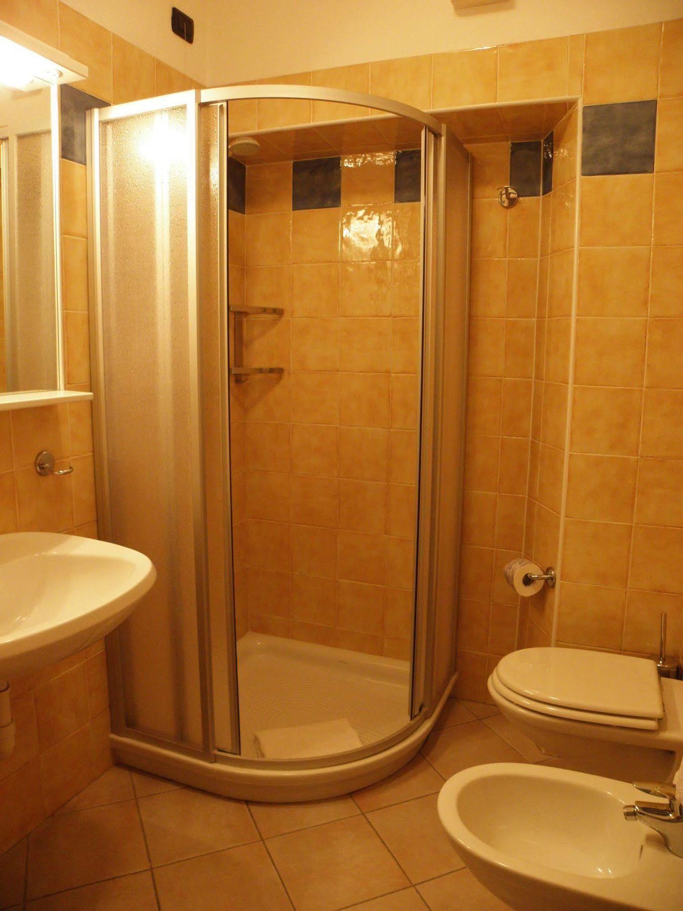Hotel Bernina تيرانو المظهر الخارجي الصورة
